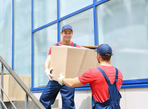 Same day removals team helping with urgent moving work in Earls Court