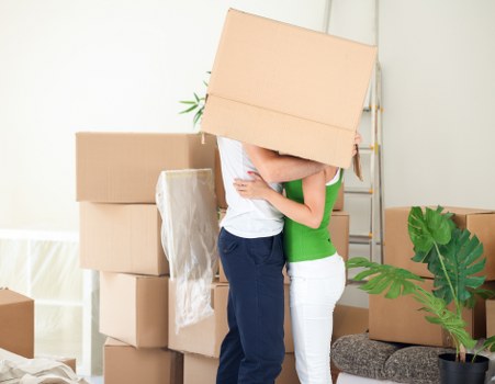 Removals team planning a move in Earls Court with local street and apartment access in mind