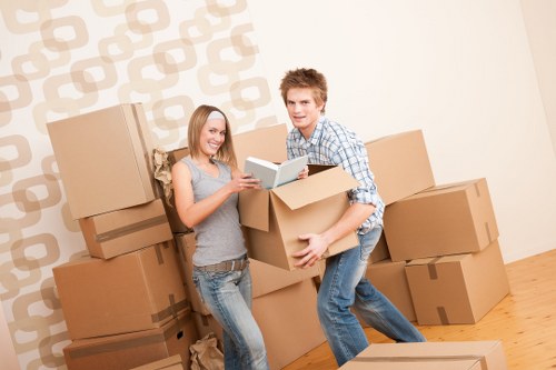 Flexible Earls Court man and van pricing for mixed household loads