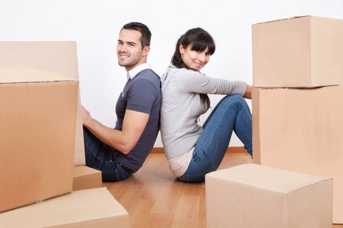 Local moving truck hire for flat and apartment removals in Earls Court